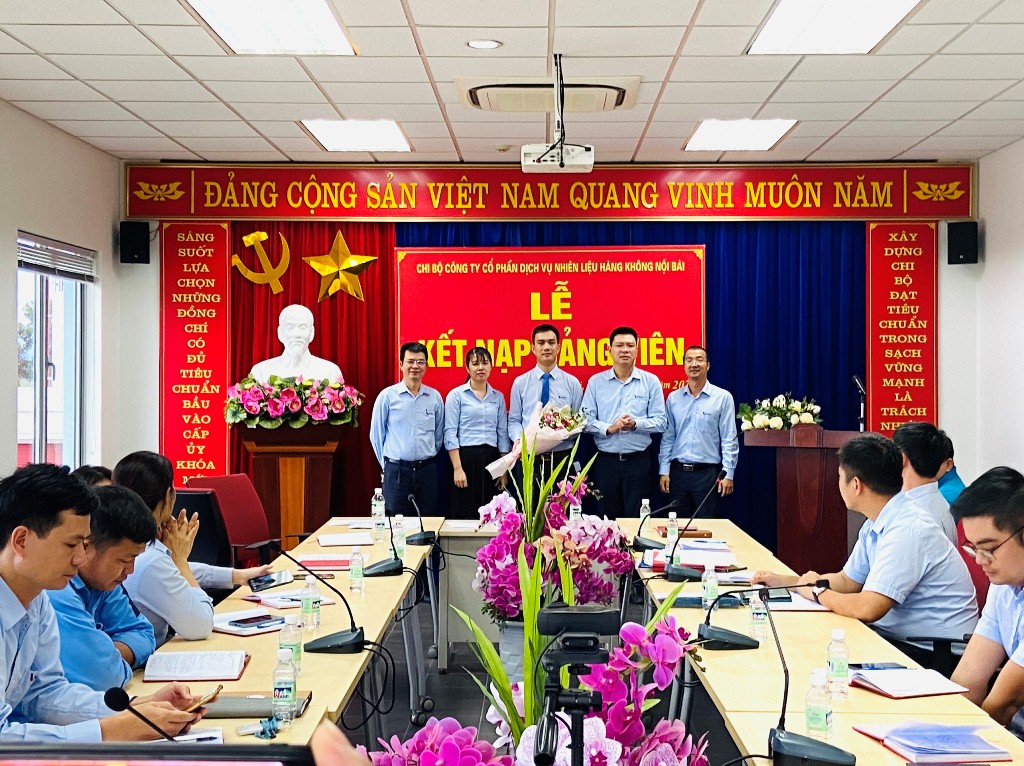 Lễ kết nạp đảng viên ngày 10/10/2022